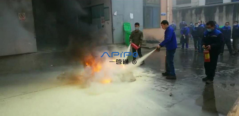 防患于未然，【一管通】通風(fēng)管道公司組織員工開展應(yīng)急消防演習(xí)