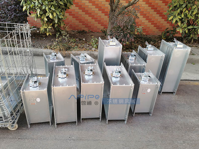 不銹鋼風(fēng)閥裝車發(fā)貨，用于廢氣處理工程